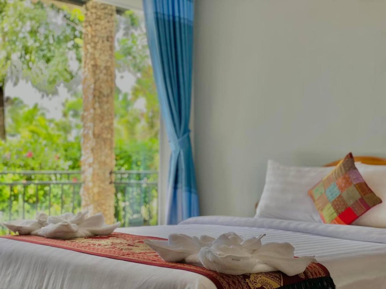 Finance Boutique Hotel Kampot Exterior photo